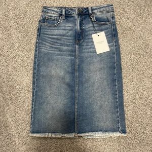 NWT Hidden Jeans Peyton Jean Skirt